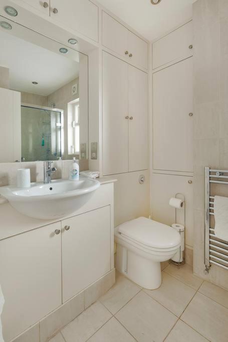 Fulham B&B room 1