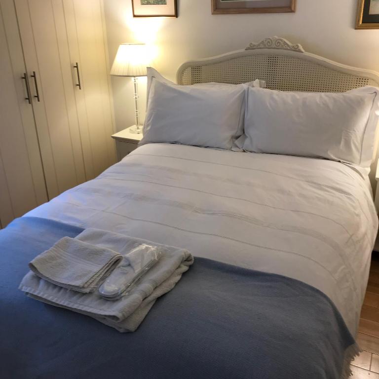 Fulham B&B room 2