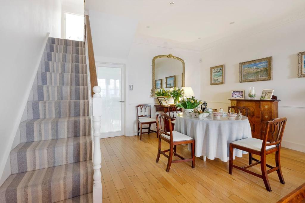Fulham B&B room 4